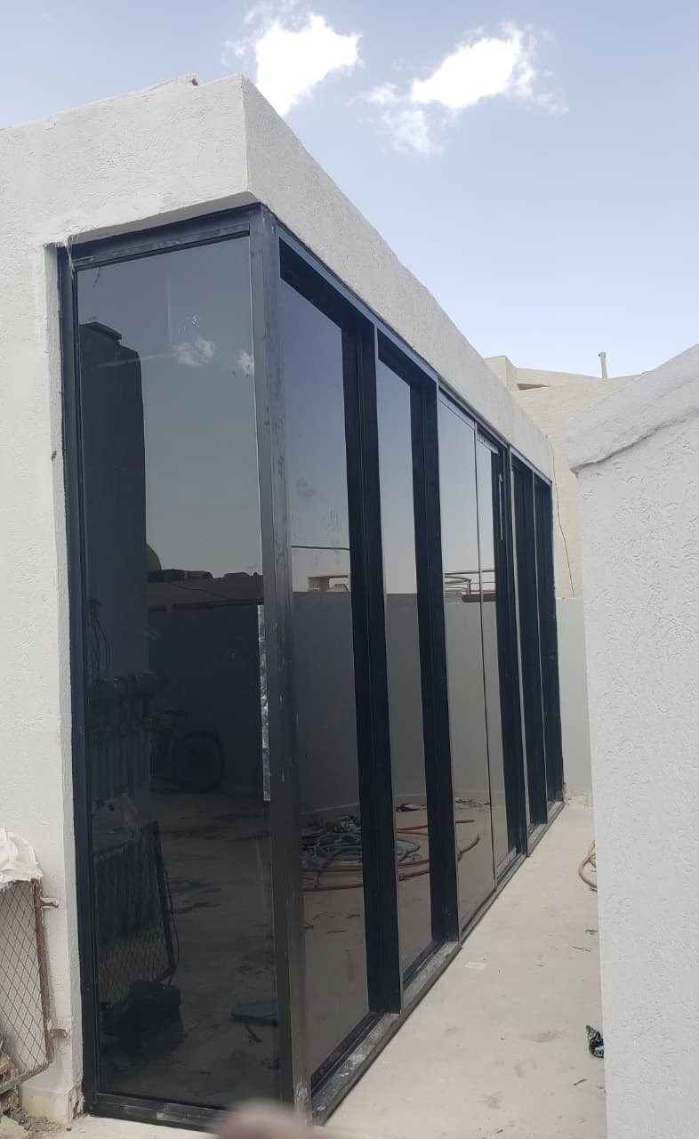 واجهة خزانة مطبخ ألمنيوم مجددة من أعمال المشروع